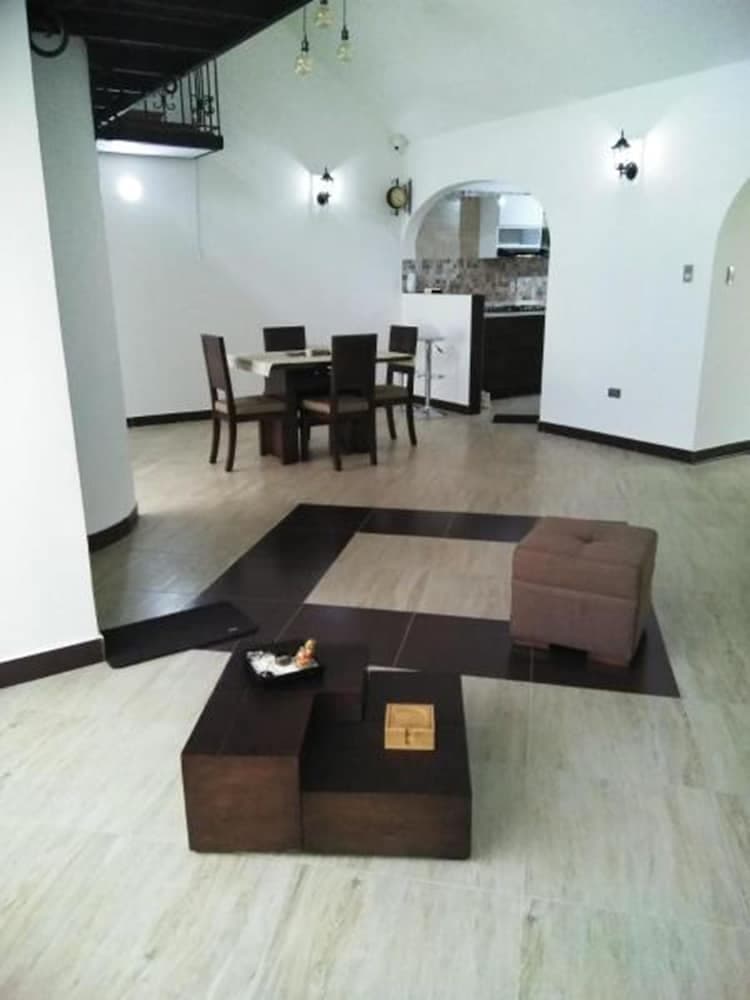 Casa Grande Exclusiva Zona Norte