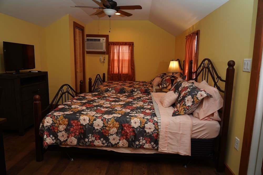 Equestrian House- Estonian Suite