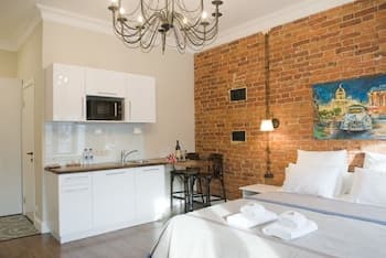 Emigrants on Fontanka