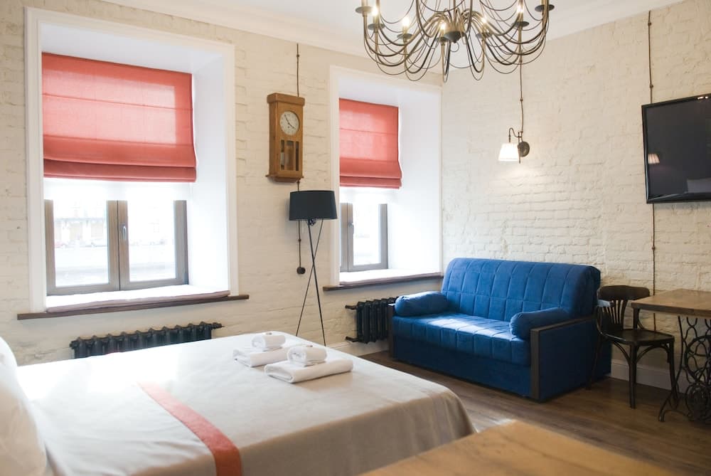 Emigrants on Fontanka