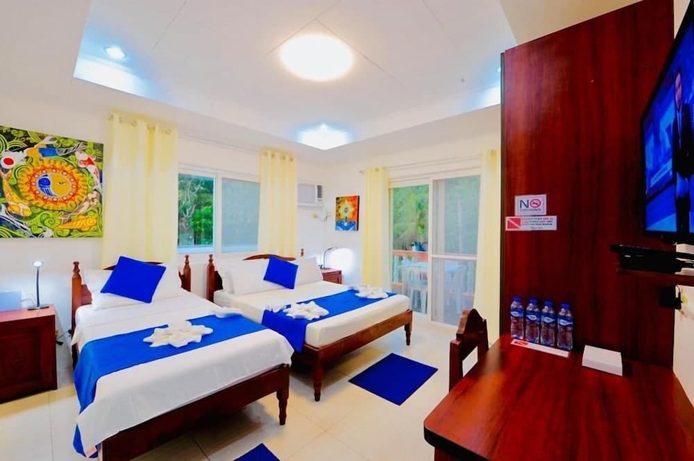 Dive Batanes Lodge and Restaurant