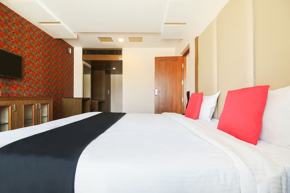 Capital O 30441 Hotel Durgada Siri