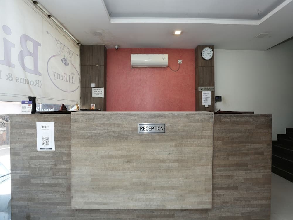 Capital O 2852 Bilberry Hotel