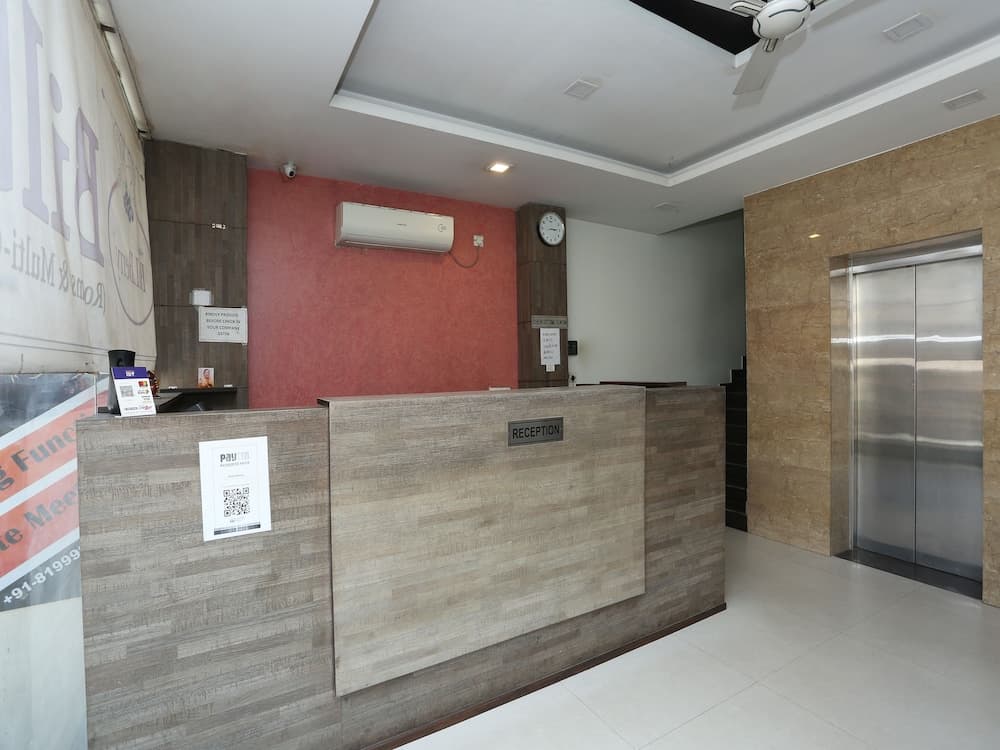 Capital O 2852 Bilberry Hotel