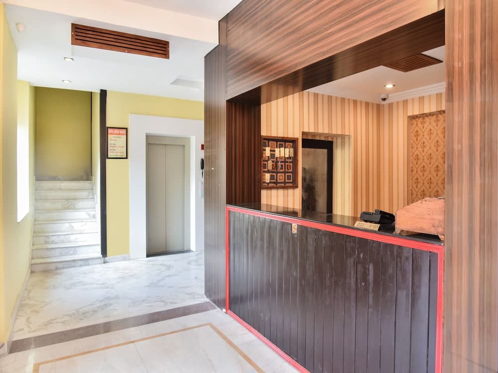 Capital O 35409 Hotel Megh Niwas