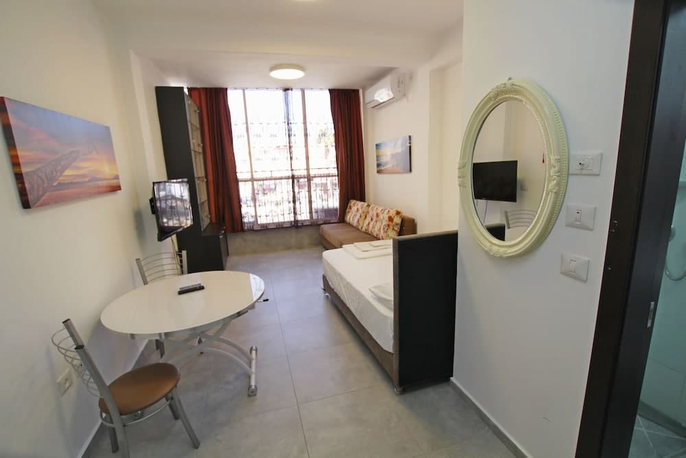 Arendalzrail Apartments - Rothschild 30