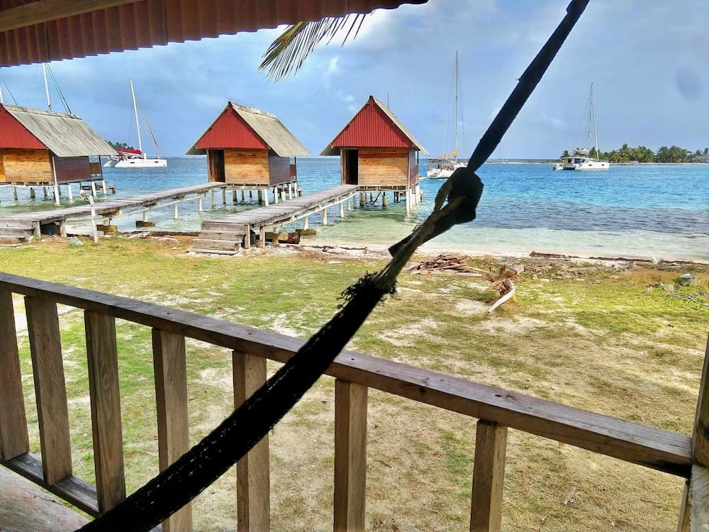 Private wood Cabins on San Blas island - private bathroom