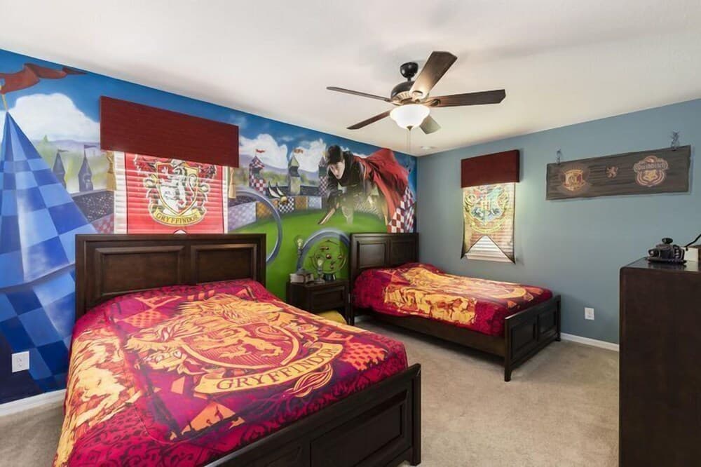 8BR 8BA Pool Home Near Disney In Gated