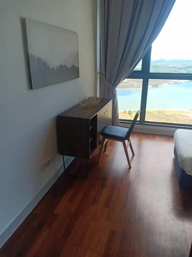 BORA Hotel Apartment - Danga Bay