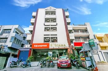 FabHotel Srujana Inn