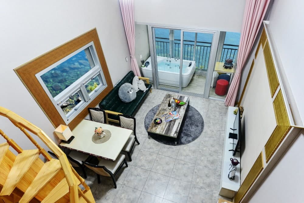 Yeosu Feeling Pension