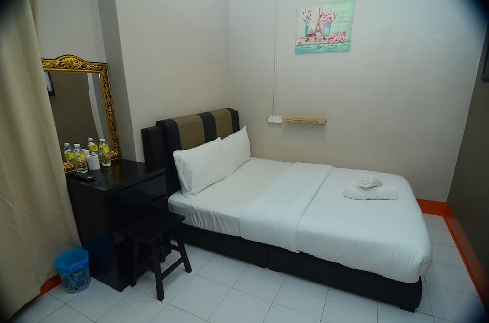 AMT Budget hotel