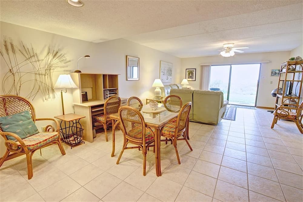SEA Haven 115 [2/2] Free Activities! & Oceanfront Wifi Pool