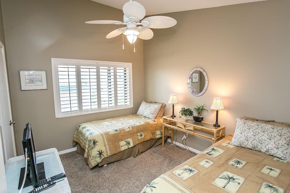 SEA Haven 514 [2/2.5] Free Activities! & Oceanfront Wifi Pool