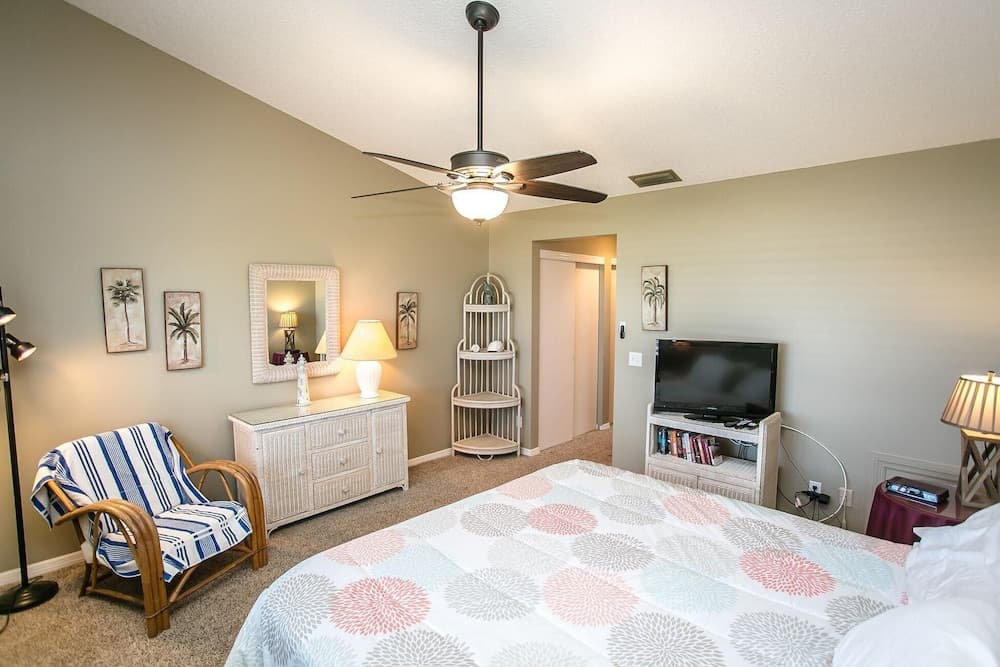 SEA Haven 514 [2/2.5] Free Activities! & Oceanfront Wifi Pool