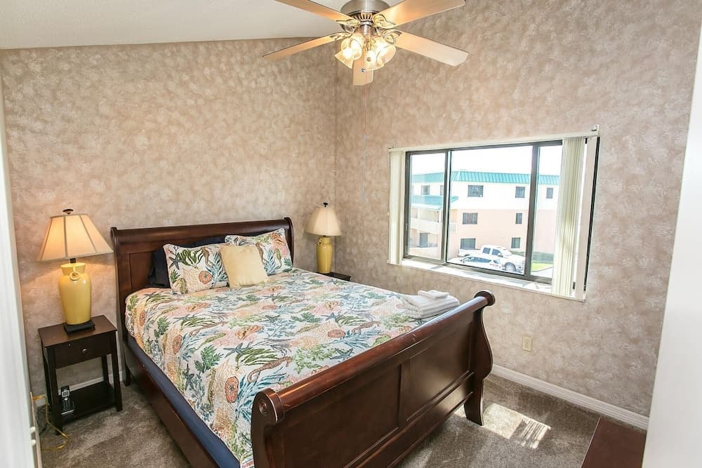SEA Haven 522 [3/2.5] Free Activities! & Oceanfront Wifi Pool