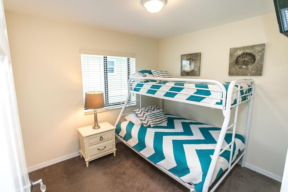 SEA Haven 512 [3/2.5] Free Activities! & Oceanfront Wifi Pool