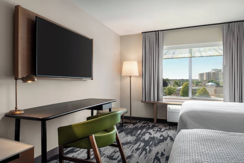 Fairfield Inn & Suites by Marriott Milwaukee West