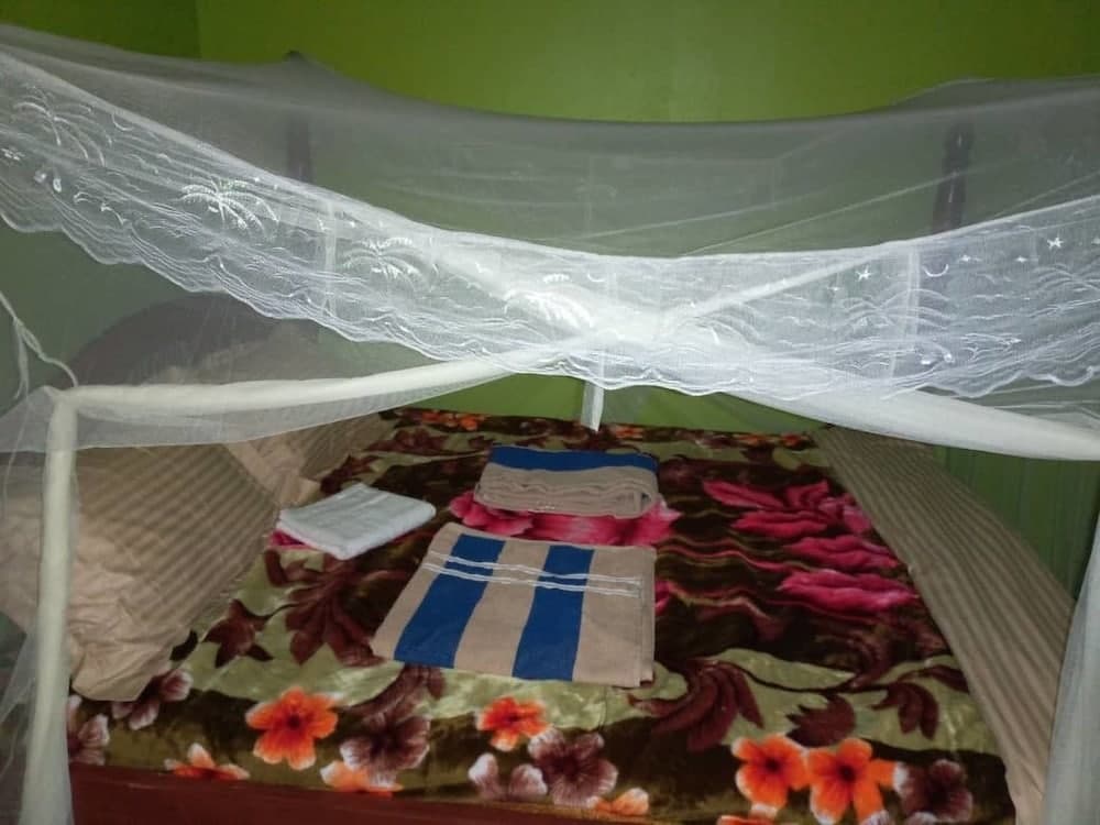 Sipi Travellers Lodge