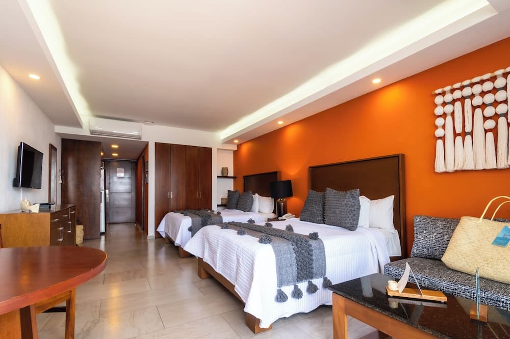 The Paramar Beachfront Boutique Hotel - Downtown Malecon
