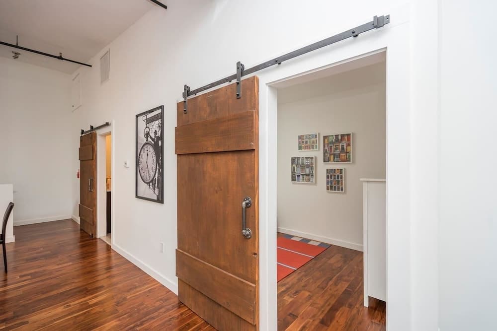 Luxurious Million-dollar Condo w/ Perfect Location