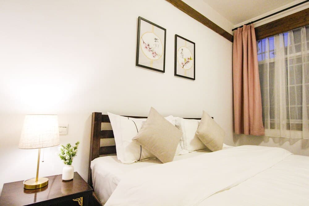 Fenghuang Hemu House