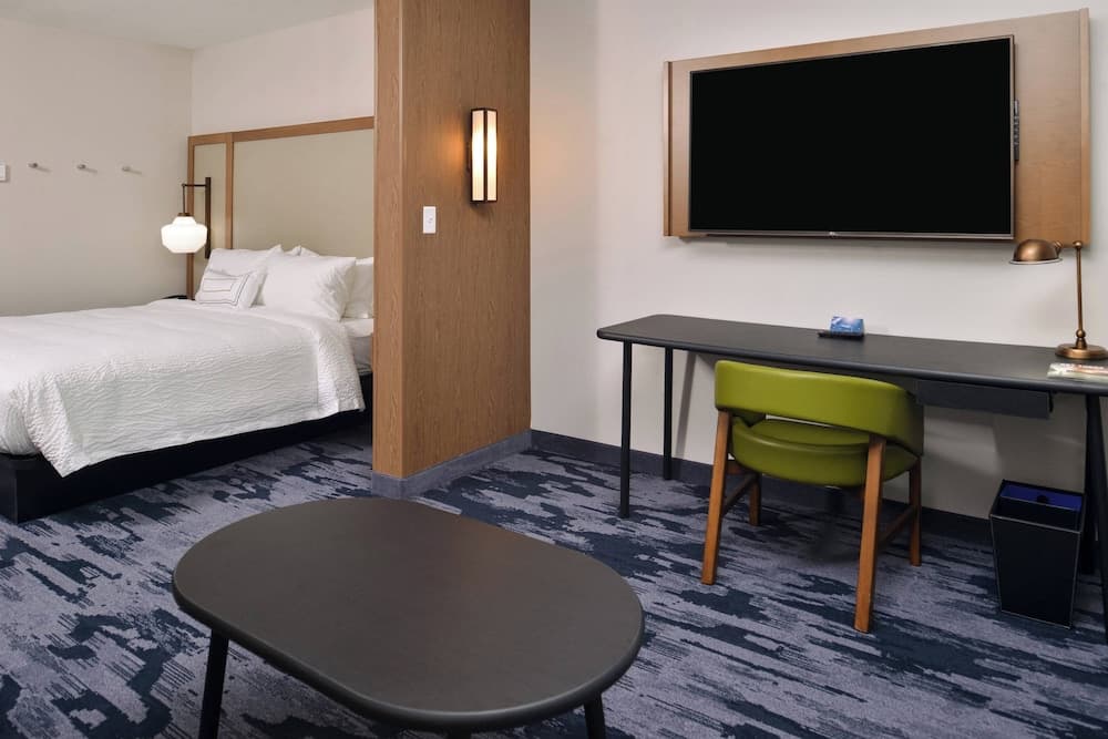 Fairfield Inn & Suites by Marriott Canton