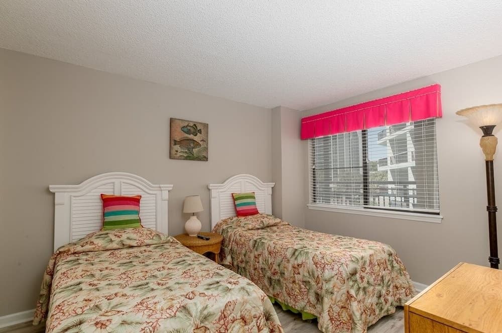 Carolina Winds 202 2 Bedroom Condo by RedAwning