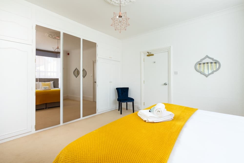 KVM - Sugar Way House