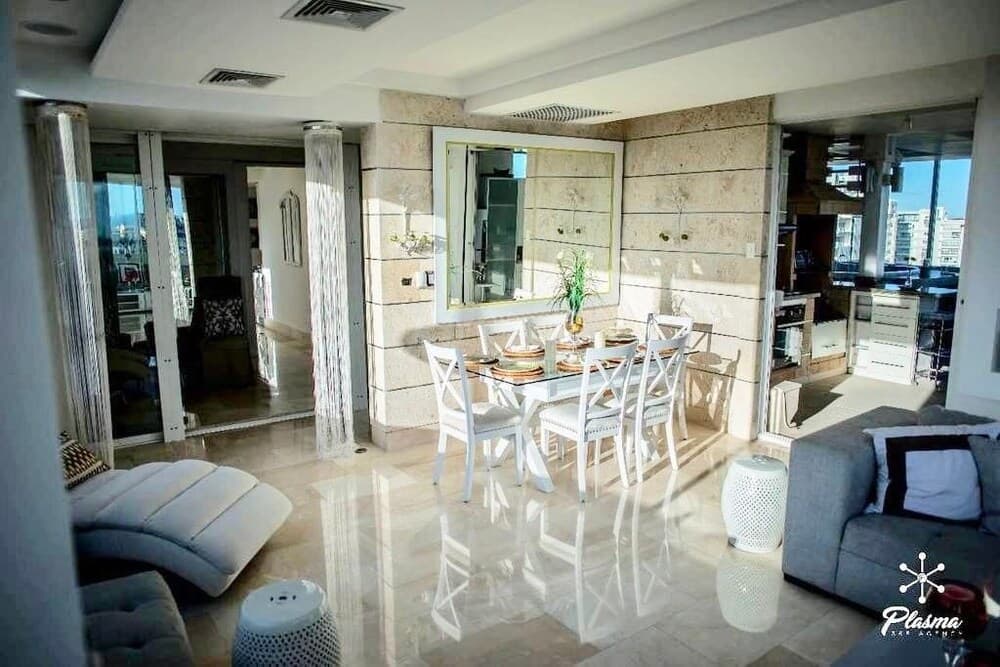 2BR Apt Naco at Torre Kensington by ASVR