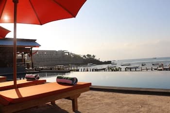 D'Muncuk Huts Lembongan