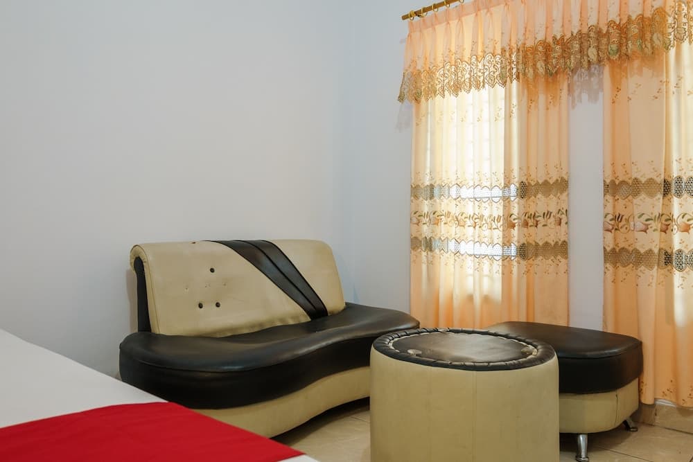 RedDoorz near Jalan Mayjen Sutoyo Bengkulu