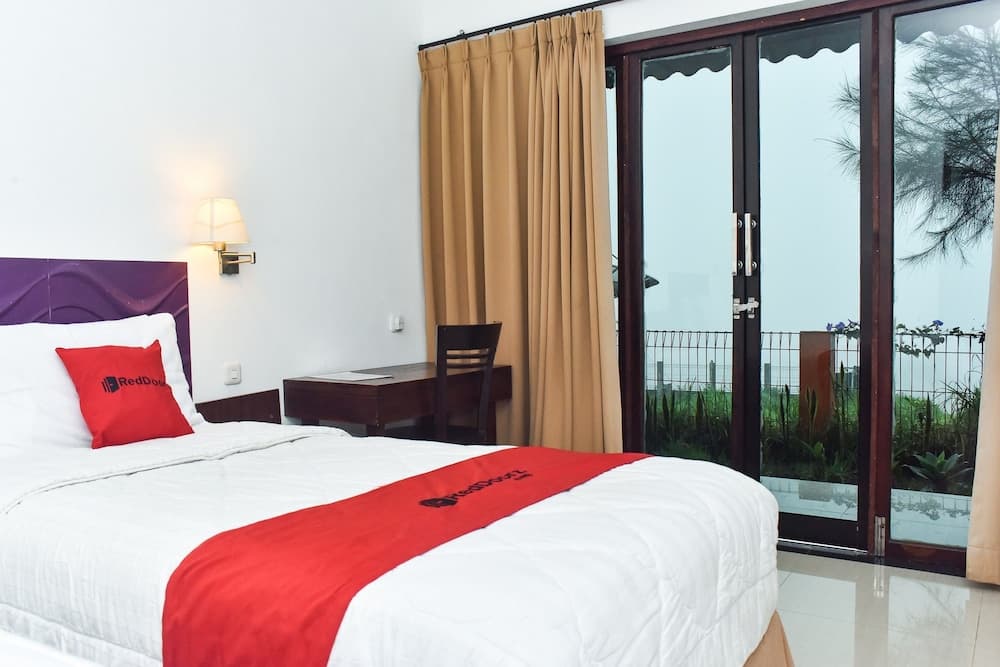 RedDoorz near Bromo Pasuruan
