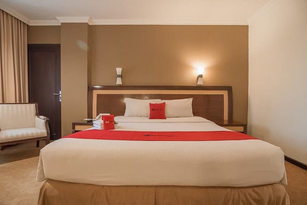 RedDoorz Premium Syariah @ Semarang City Center