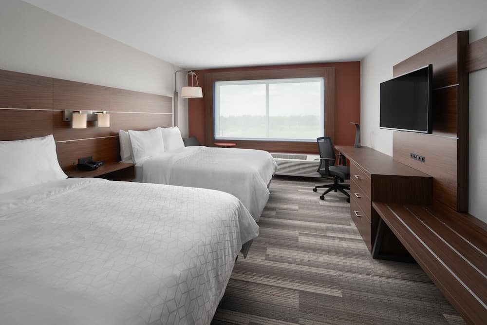 Holiday Inn Express & Suites Elkhorn - Lake Geneva Area by IHG