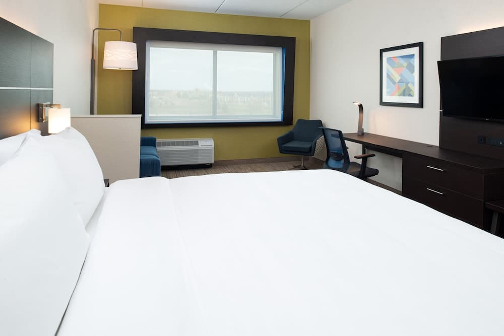 Holiday Inn Express & Suites Romeoville - Joliet North by IHG