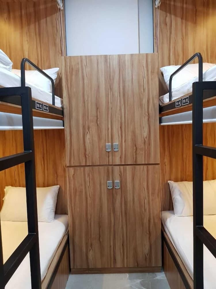 POD House Pakubuwono - Hostel