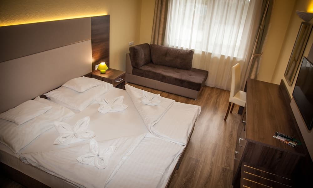 Hotel Jade - Ezüsthíd Hotel