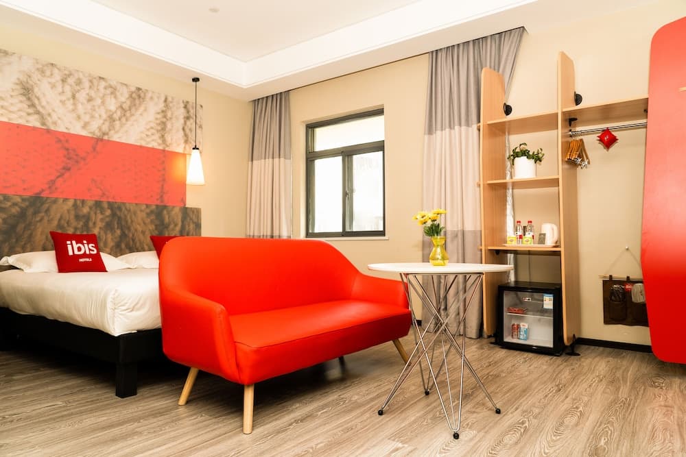 Ibis Hefei Pedestrian Street Hotel