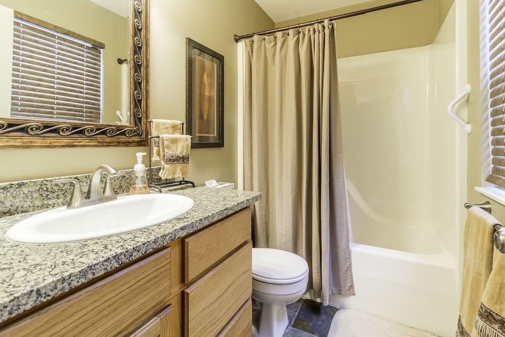 Treehouse Condo Lake Resort