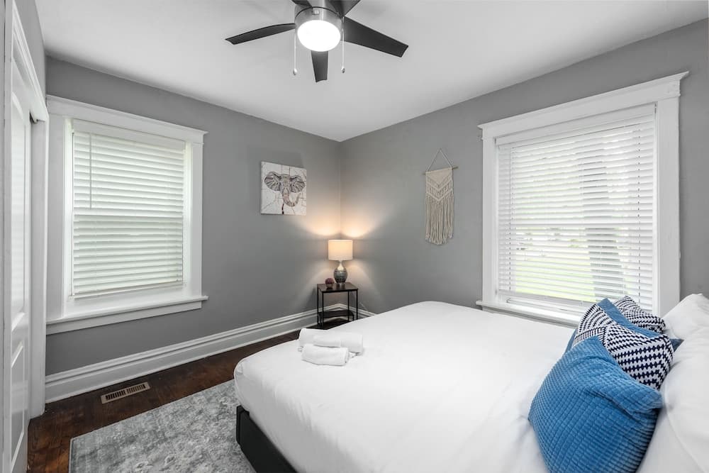 Central Garden Getaways Corp Rentals by NamaStay