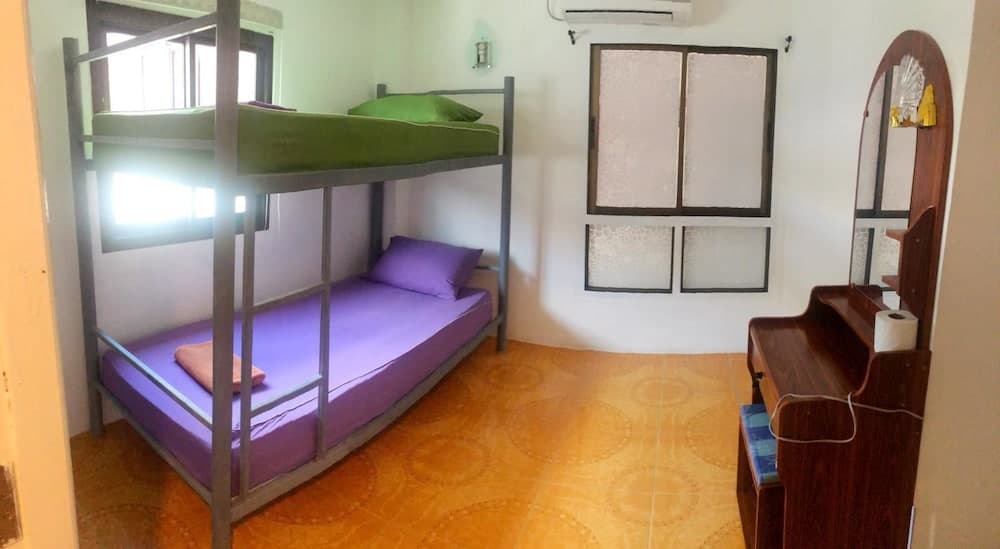 The Cubic Hotel - Hostel