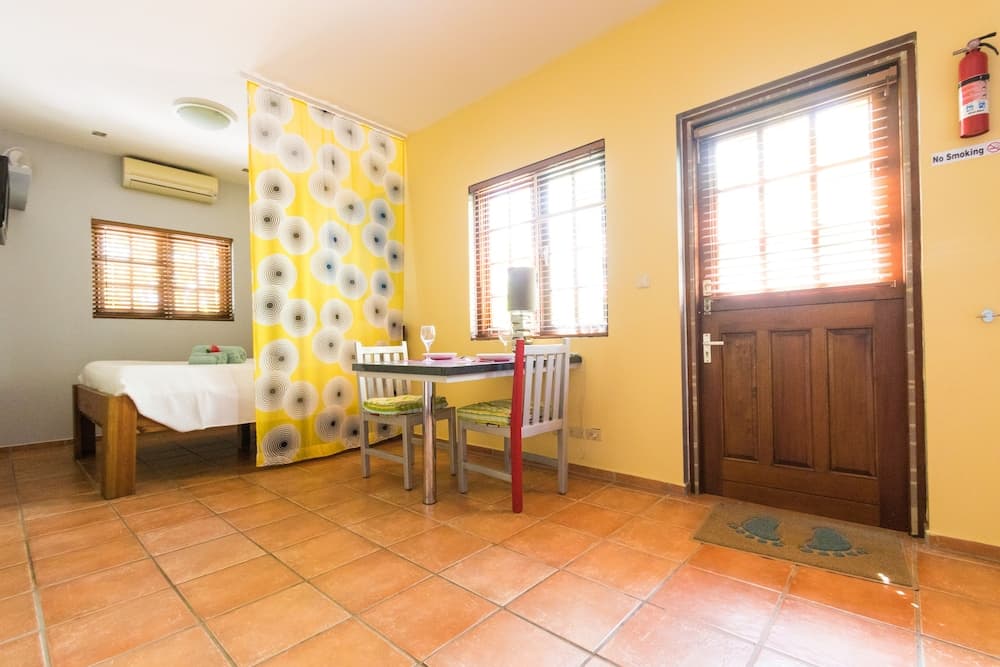 Little Jungle Apartments Aruba