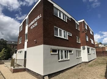 OYO Summerhill House Hotel