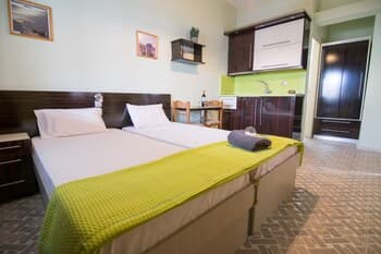 Avra Comfort Rooms