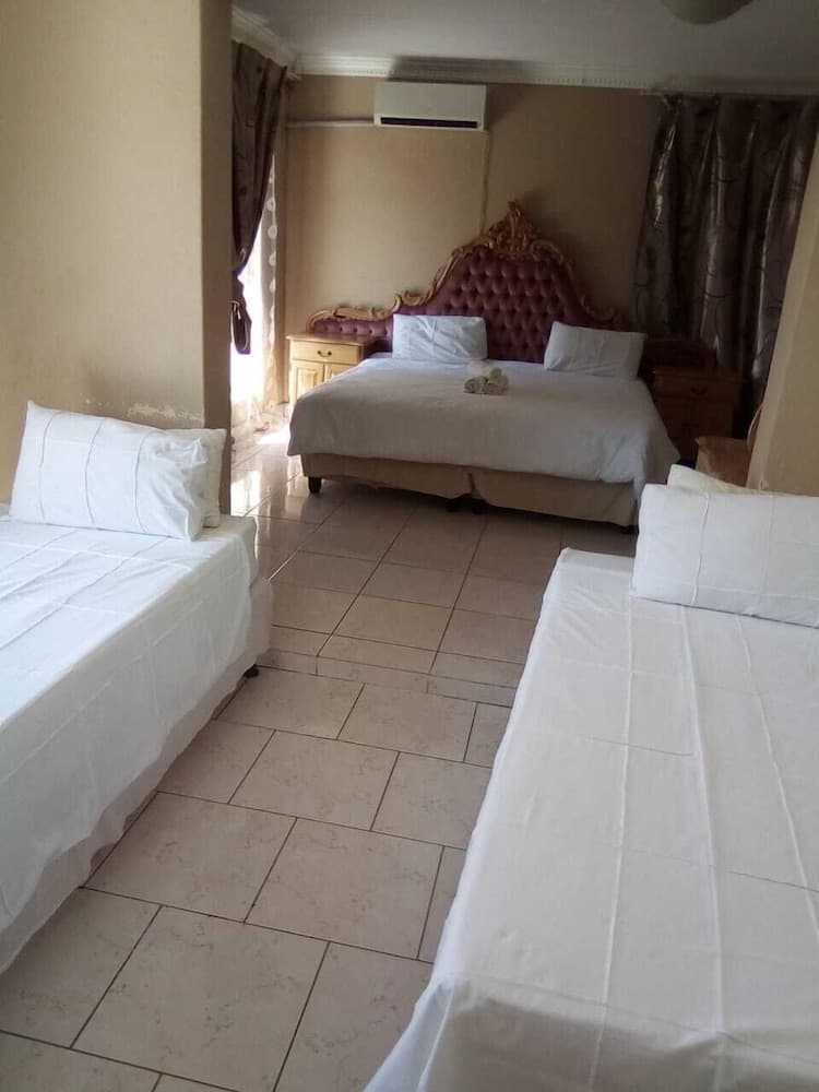 Afro-She Guest Lodge