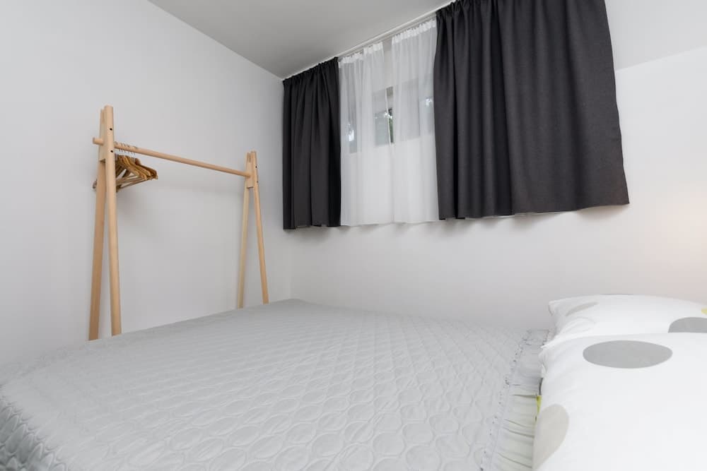 Apartment Seafront Tambaca