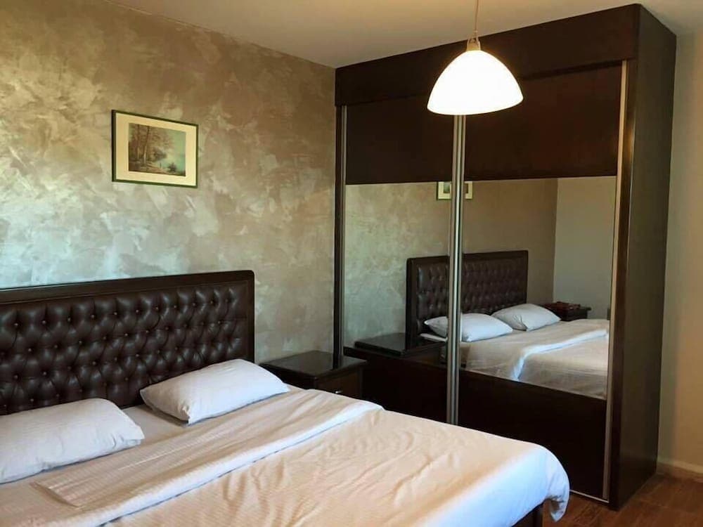 Al Farouq Hotel Apartments