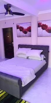 Sonnys inn and car rentals