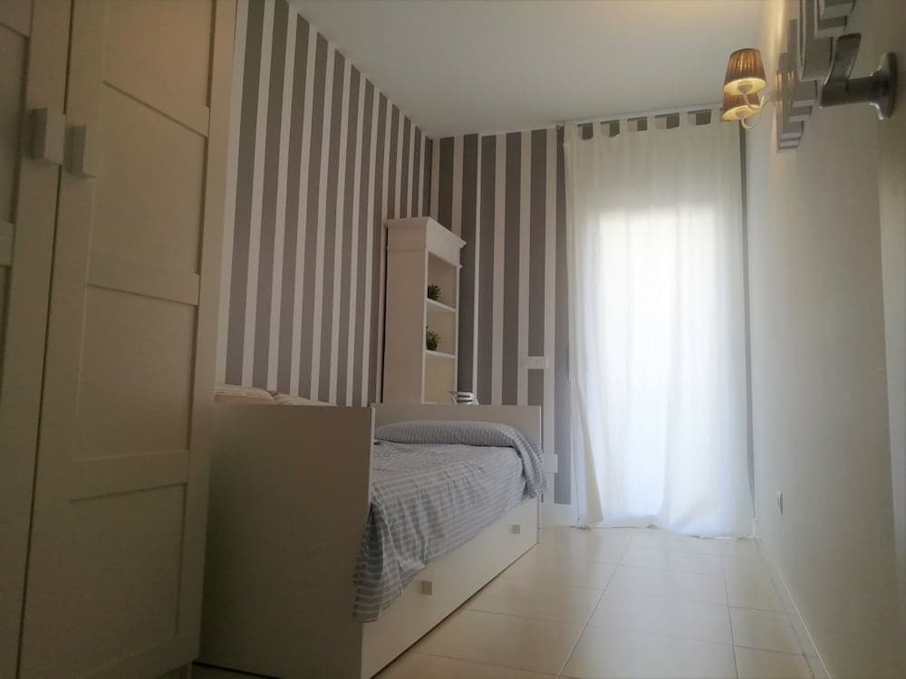 Residencial Paradise Village B